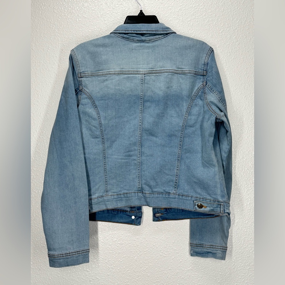 Social Standard by Sanctuary Light Wash Button Up Denim Jean Jacket Large - Picture 5 of 9